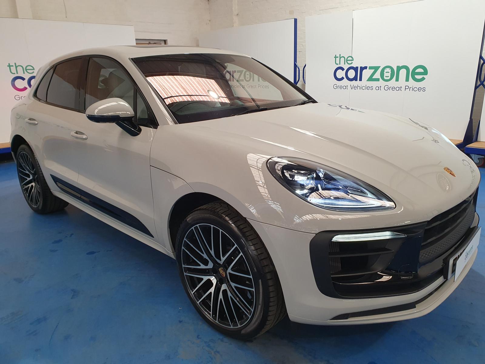 2025 PORSCHE MACAN GTS PDK