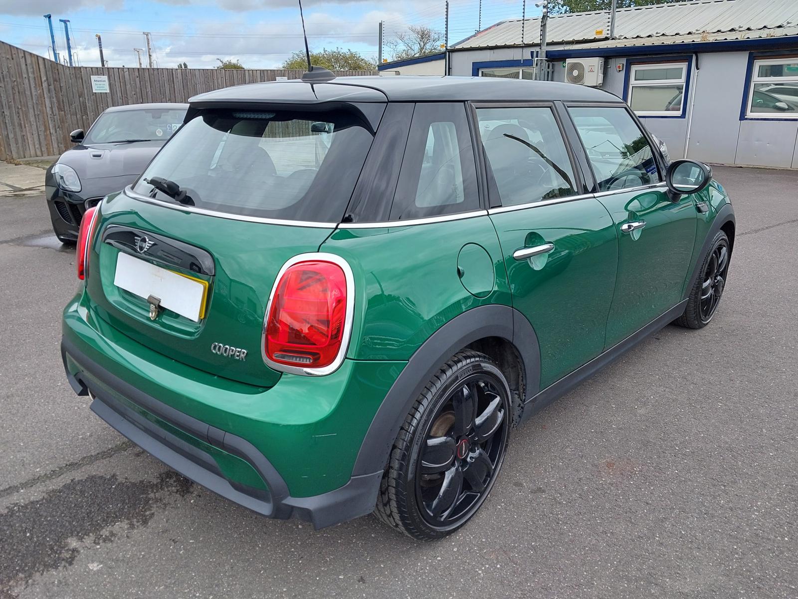 2022 MINI HATCH MK4 FL (F55) 2021 On COOPER CLASSIC